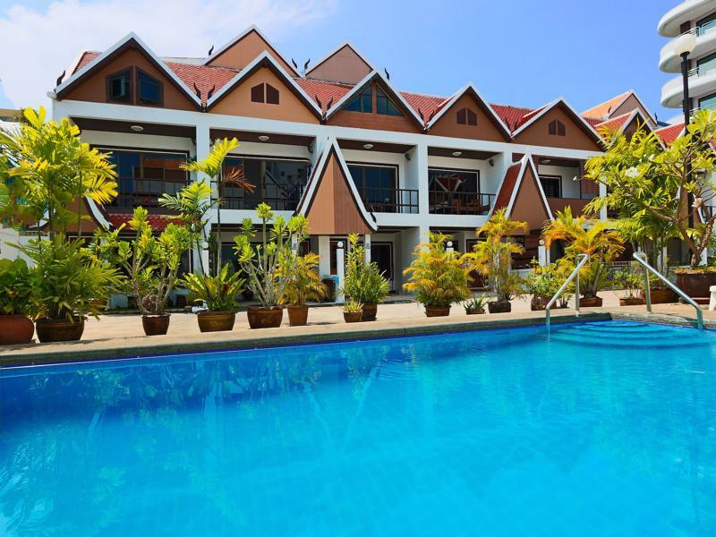 Ashford Villas Cosy Beach Pattaya Exterior photo